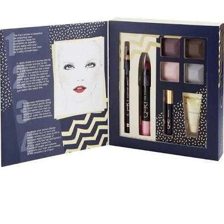 Q-KI Diva Fever Confezione Regalo 4 X 2.4 Ombretti + 1 G Eyeliner + 2.6 G Lip Crayon + 3.5 Ml Mascara + 6 Ml Primer 1 Q-KI Diva Fever Confezione Regalo 4 X 2.4 Ombretti + 1 G Eyeliner + 2.6 G Lip Crayon + 3.5 Ml Mascara + 6 Ml Primer